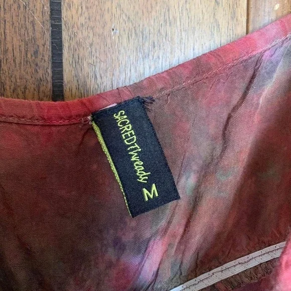 ๐งโ๏ธ๐ Sacred Threads 2000s fairy tank top โจ๐ฟ - Picture 4 of 5